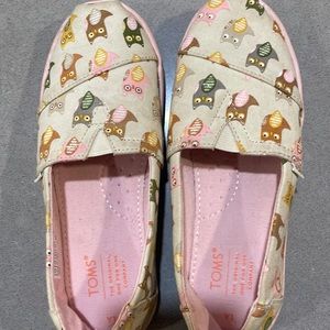 Toms Girls Canvas Sneakers Size 1 - owl print